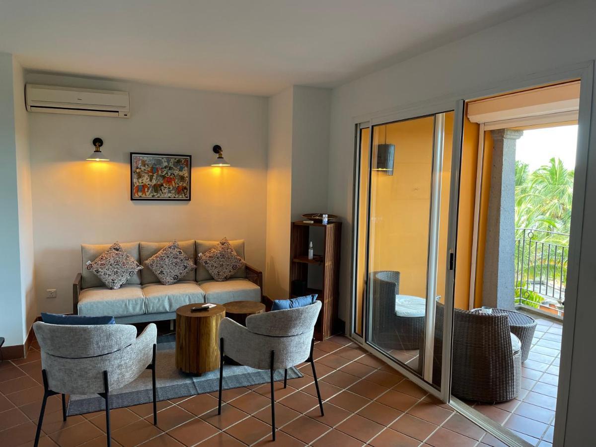 Picturesque Riverside 2-bedroom Ensuite In Port Chambly * تير روج