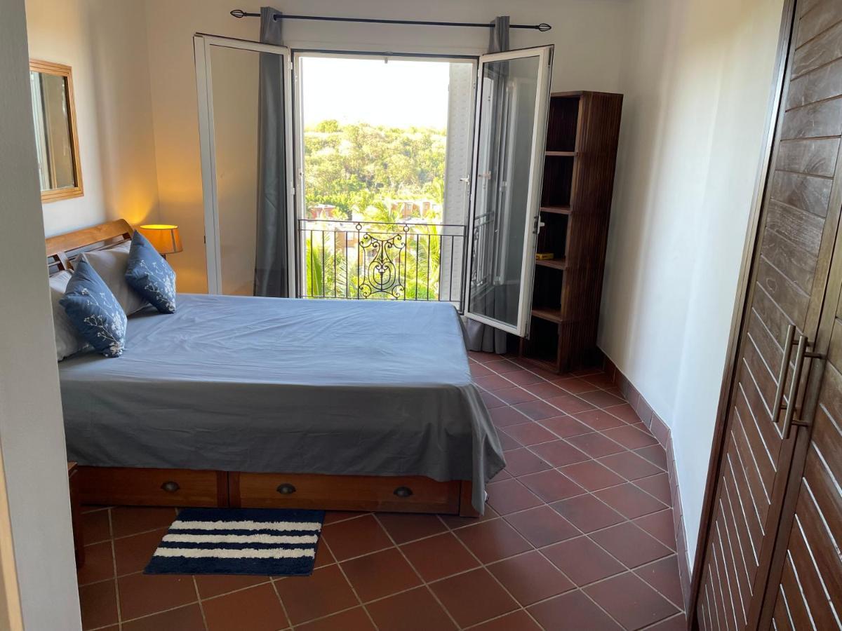 Picturesque Riverside 2-bedroom Ensuite In Port Chambly فيلة *